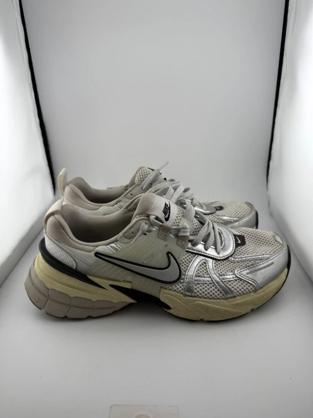 WORN Nike V2K Run Summit White Metallic Silver FD0736-100 Size 8.5W NO BOX